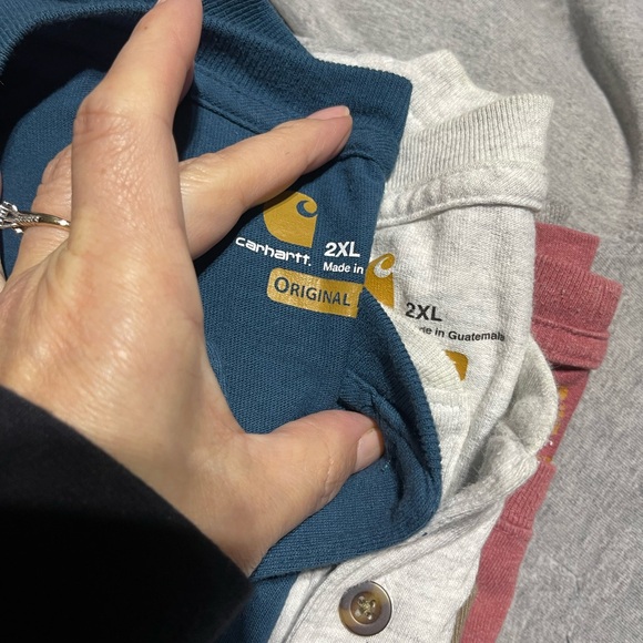 Bundle of 6 Carhartt T-Shirts in Gray, Tan, Blue, Pink, and Cream - Picture 9 of 9